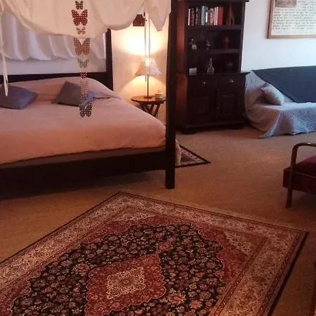 Les 2 Granges D'hotes Bed & Breakfast *