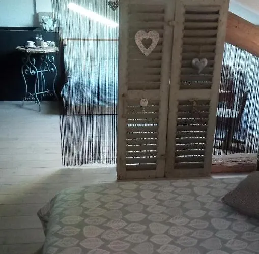 Les 2 Granges D'hotes Bed and Breakfast Bérig-Vintrange